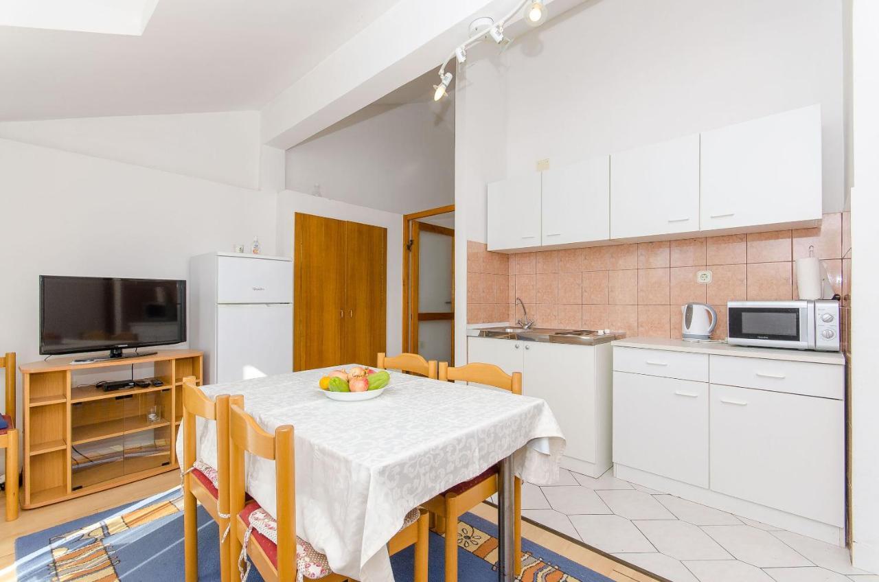 Apartments Zoran Дрвеник Екстер'єр фото