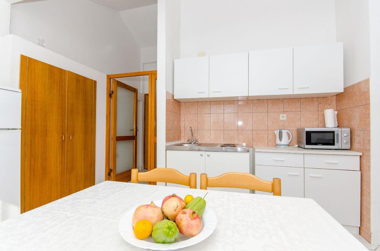 Apartments Zoran Дрвеник Екстер'єр фото