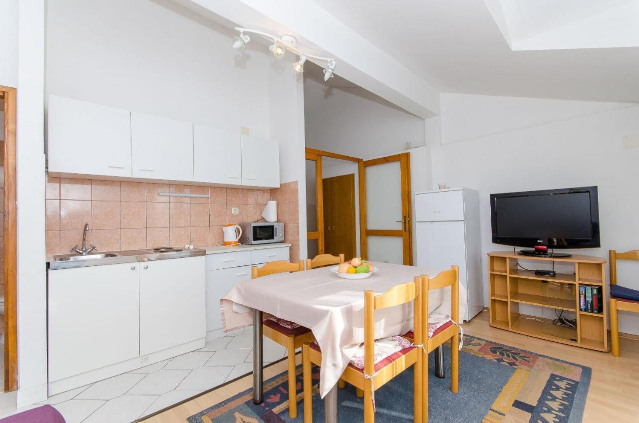 Apartments Zoran Дрвеник Екстер'єр фото